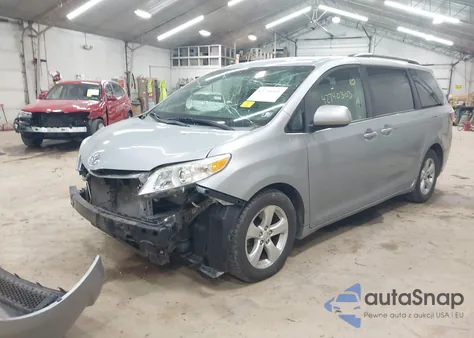 2015 Toyota Sienna Le 8 Passenger из США, поврежденный, VIN 5TDKK3DC9FS622028